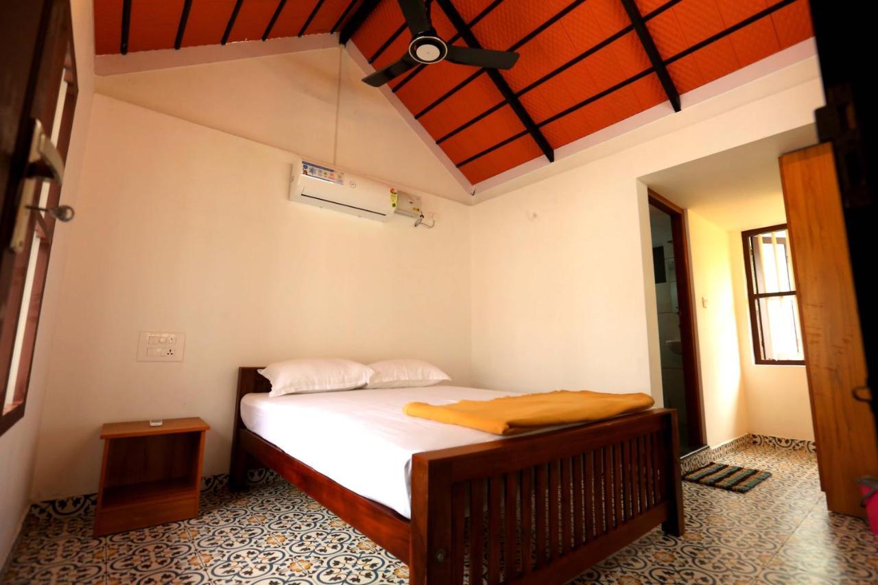 Kira Palace Residency Hotel เออร์นาคูลัม ภายนอก รูปภาพ