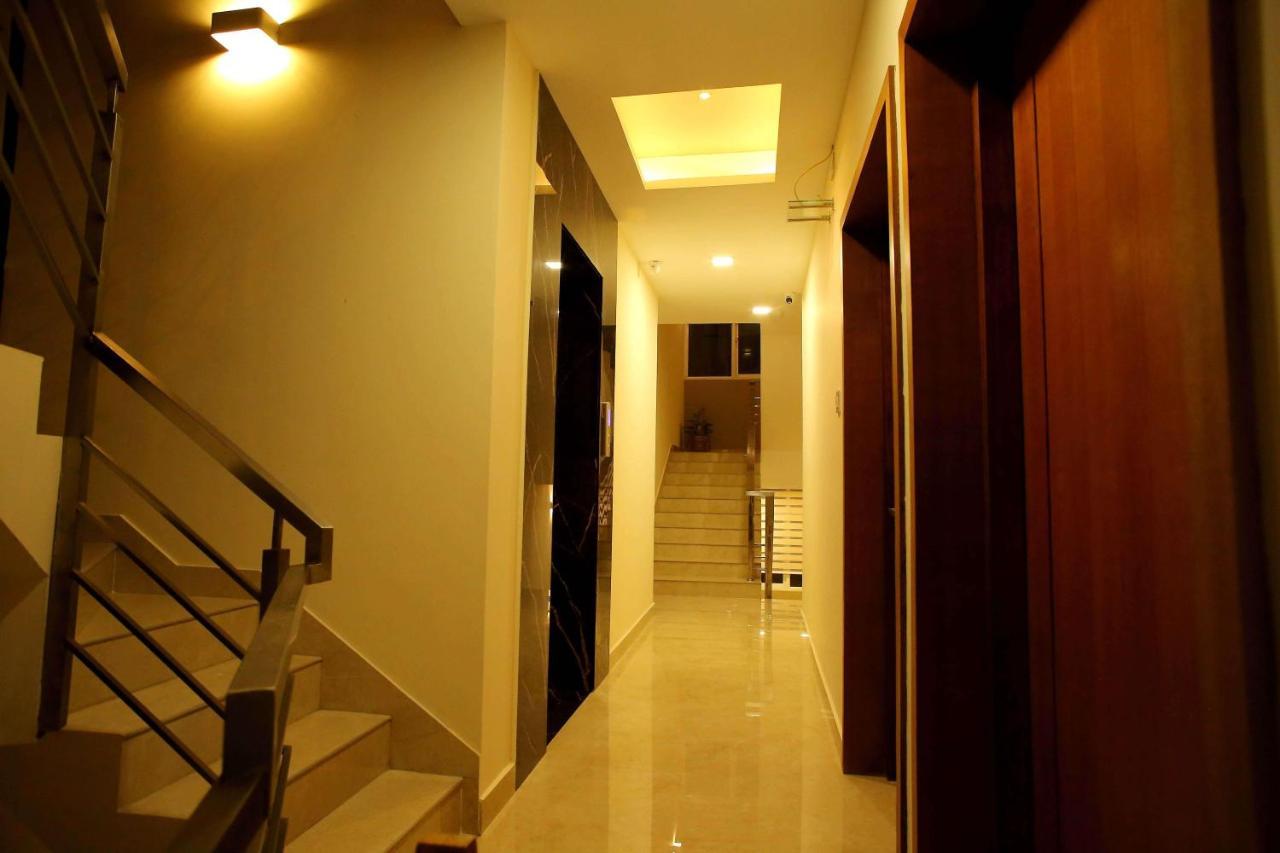 Kira Palace Residency Hotel เออร์นาคูลัม ภายนอก รูปภาพ
